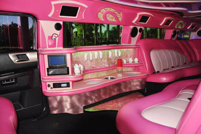 Chrysler 300 limo rentals seattle #4