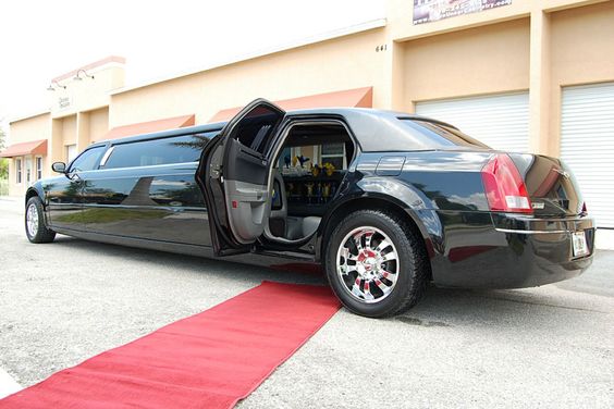 Chrysler Limo Red Carpet