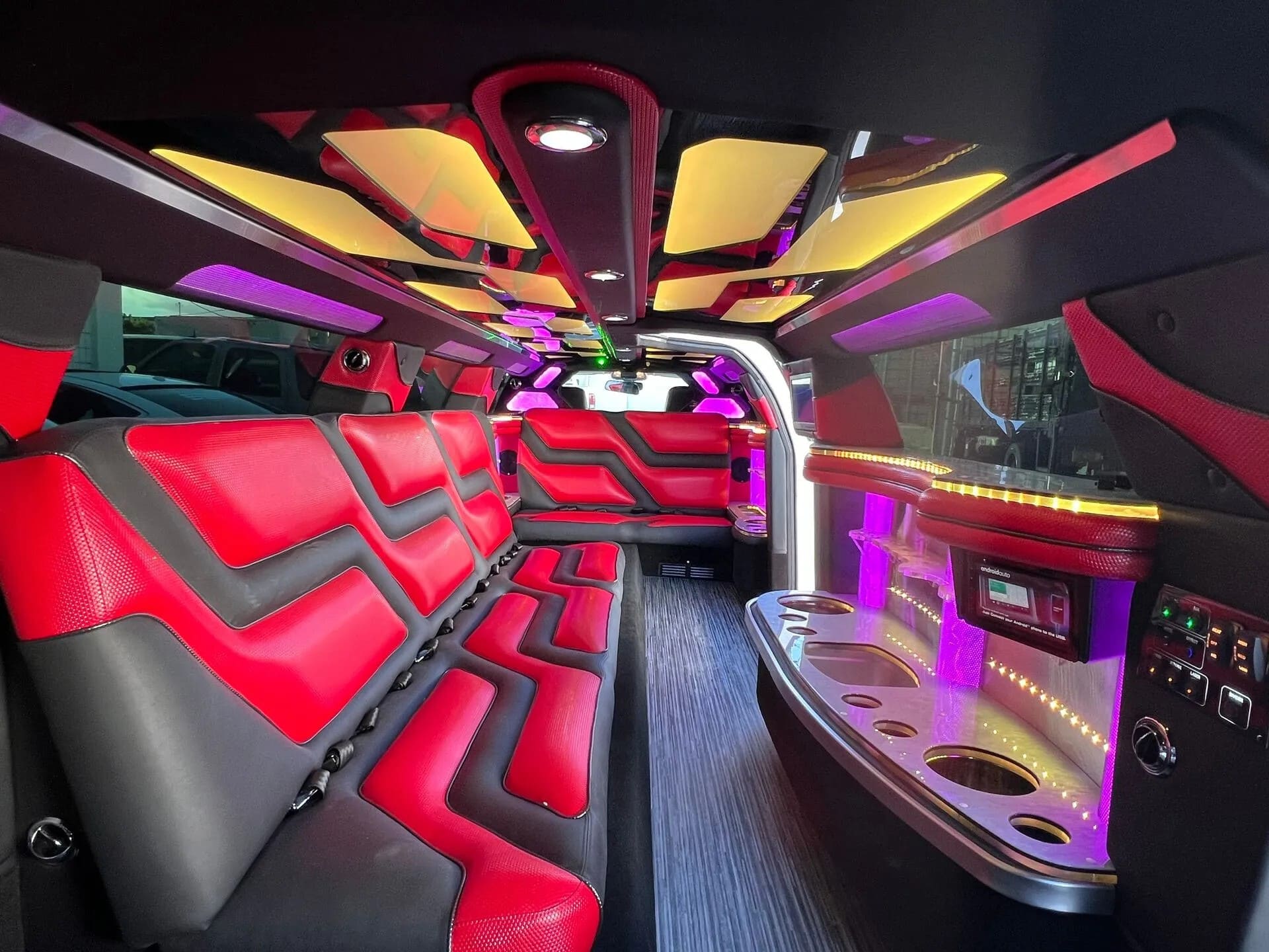 Chrysler 300 limo interior