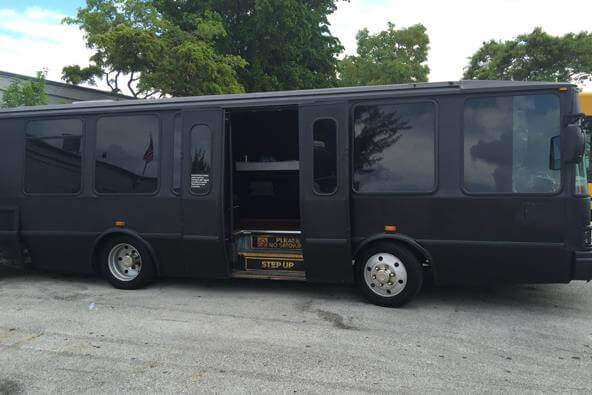 Top 12 Party Bus Miami, FL Rentals with Prices & Reviews