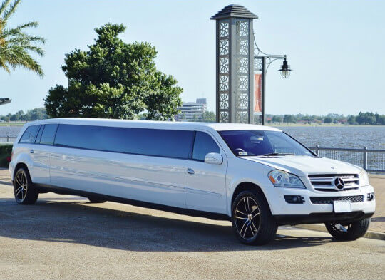 Mercedes Limo Rental