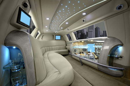 portage White Lincoln Suv Limo Interior