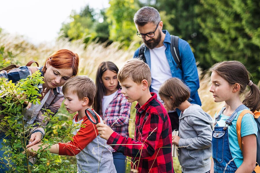 Brandon School Field Trip Bus Rental