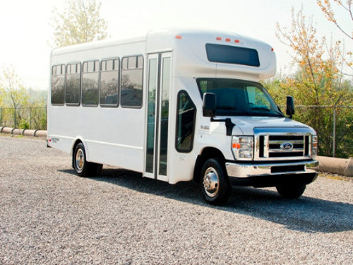 Amusement Park Charter Bus & Minibus Rental